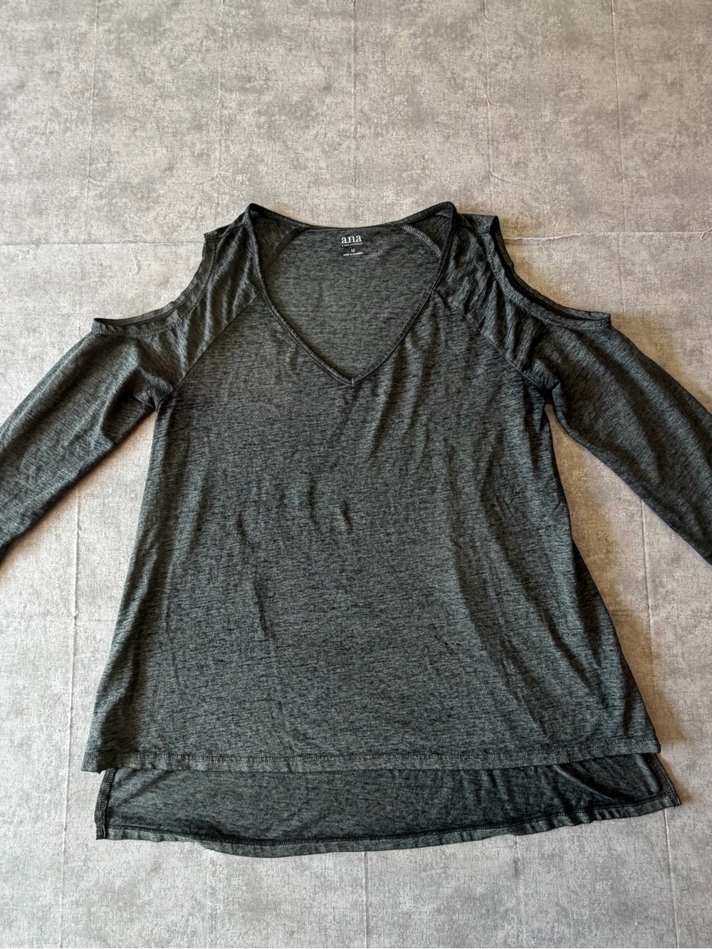 a.n.a Charcoal Gray Cold-Shoulder V-Neck Long Sleeve Tee